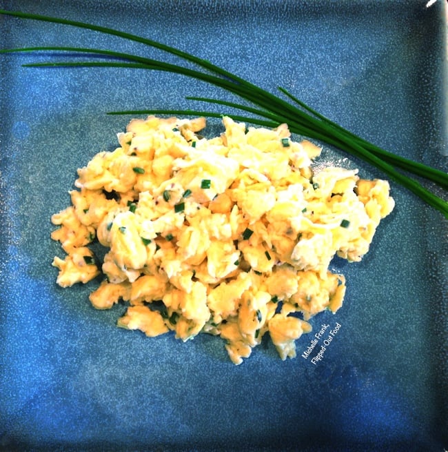 perfect scrambled eggs and chives