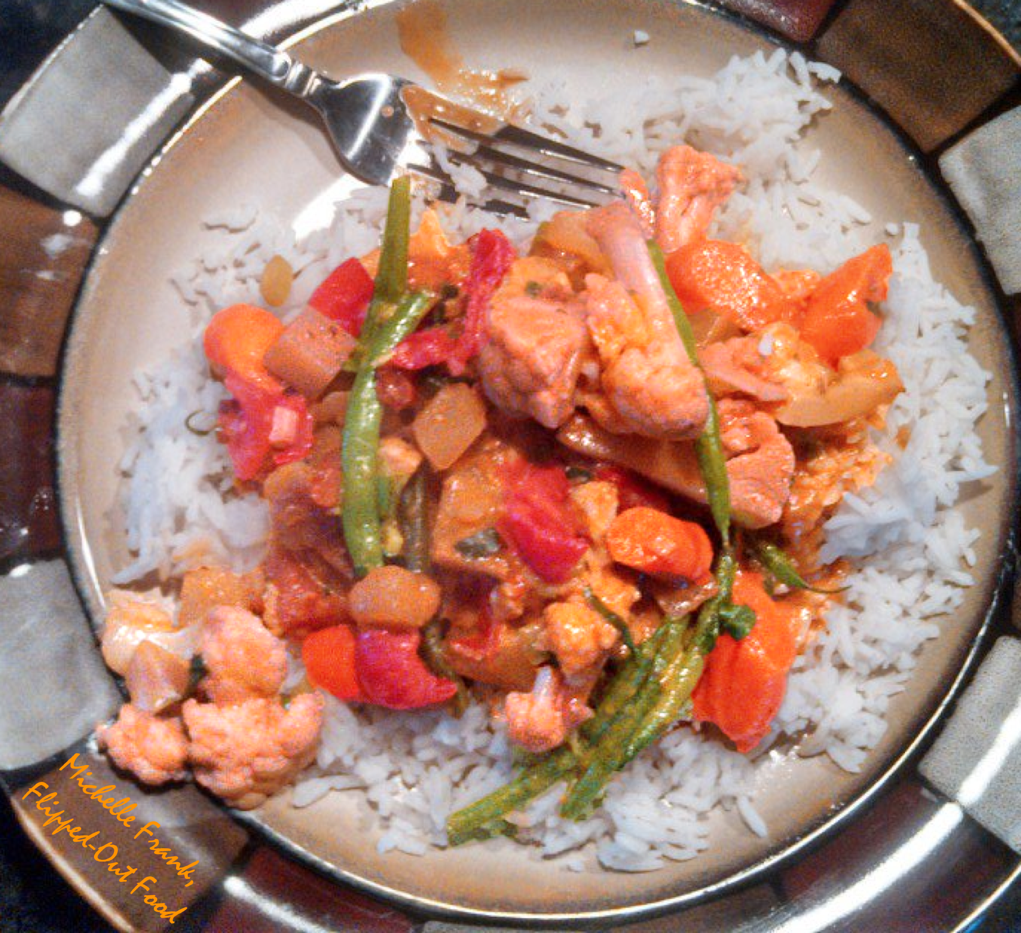 easy red vegetable curry with green beans and cauliflower